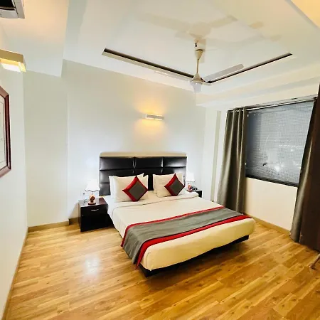 Hotel At Residency Kaushambi Couple Friendly Ghaziabad Exterior photo