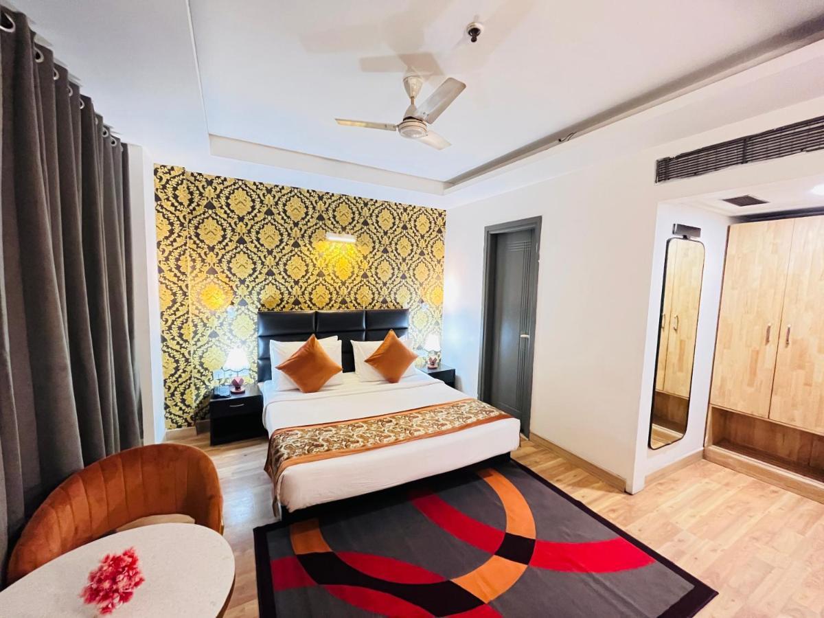 At Residency Kaushambi Couple Friendly Hotel