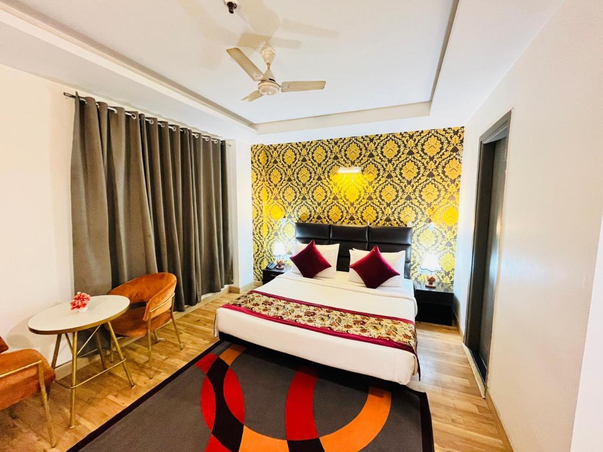 At Residency Kaushambi Couple Friendly Hotel 3*